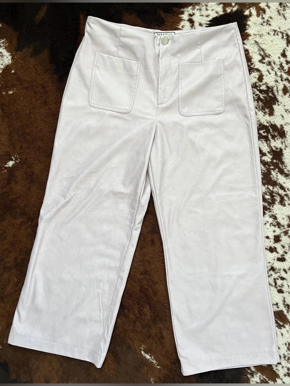 Bagatelle Collection Faux Leather Wide Leg Cropped Pants in Lilac | Size: L